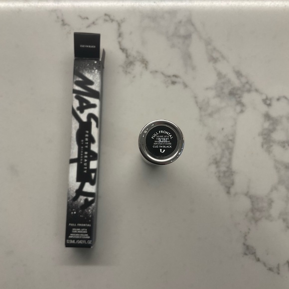 FENTY BEAUTY Full Frontal Volume Lift & Curl Mascara FULL SIZE - Picture 3 of 5